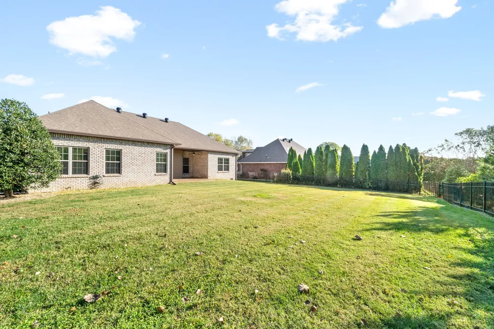 3176 Porter Hills Dr Clarksville, TN 37043