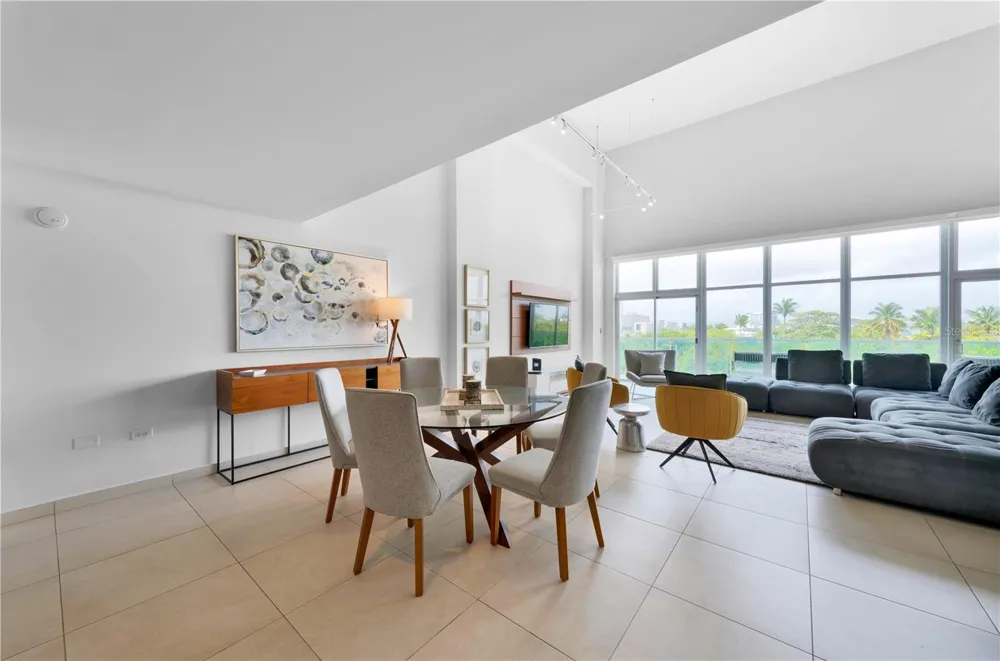 25 MUNOZ RIVERA AVENUE #414 San Juan, PR 00901