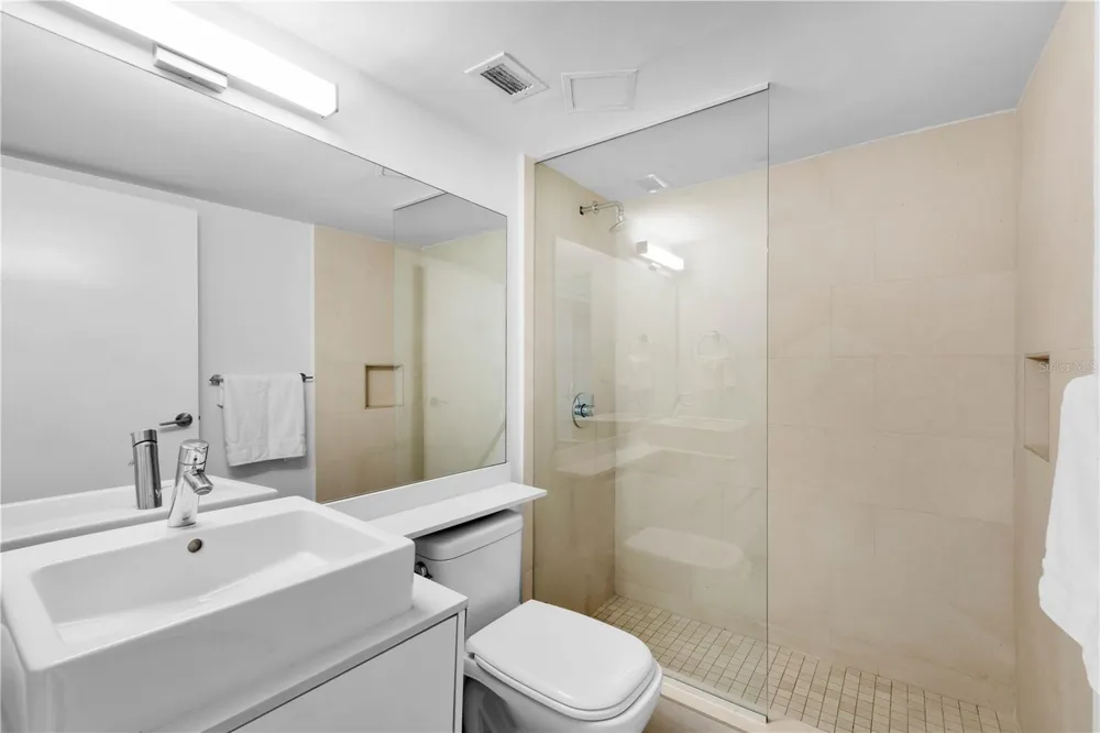 25 MUNOZ RIVERA AVENUE #414 San Juan, PR 00901