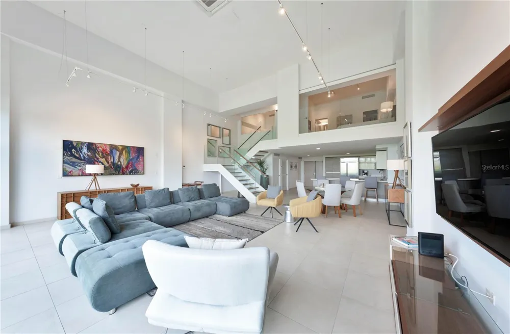 25 MUNOZ RIVERA AVENUE #414 San Juan, PR 00901