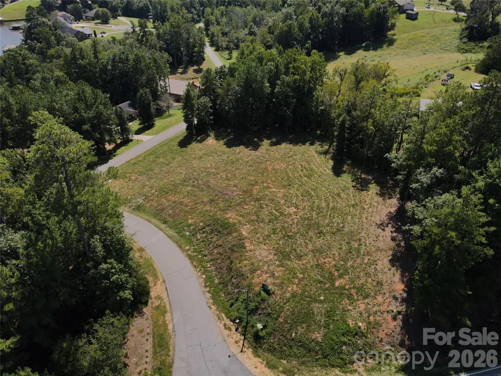 4707 Crystal Falls Avenue Hickory, NC 28601