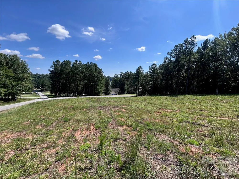 4707 Crystal Falls Avenue Hickory, NC 28601
