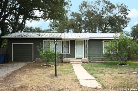 182 Woodland Ave