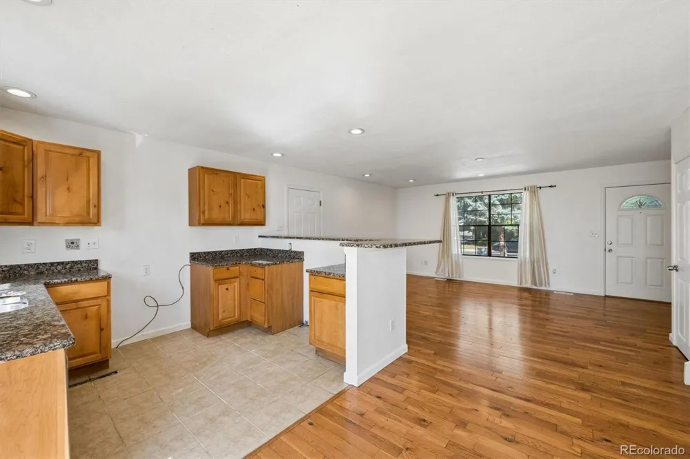 1858 E 98th Avenue Thornton, CO 80229