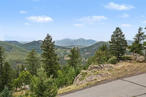 6901 Lynx Lair Road