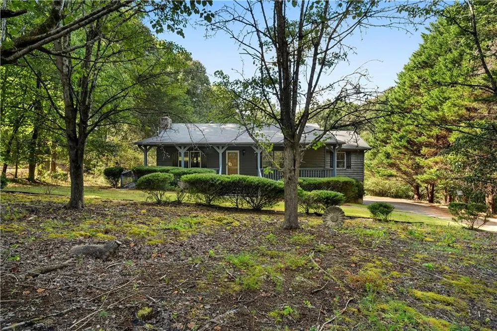 229 Holly Creek Way Woodstock, GA 30188