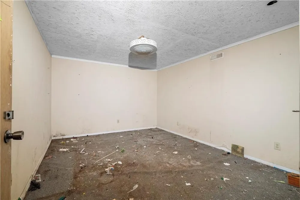229 Holly Creek Way Woodstock, GA 30188