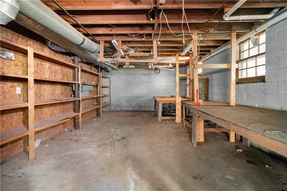 229 Holly Creek Way Woodstock, GA 30188