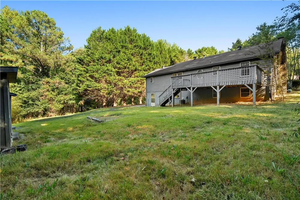 229 Holly Creek Way Woodstock, GA 30188