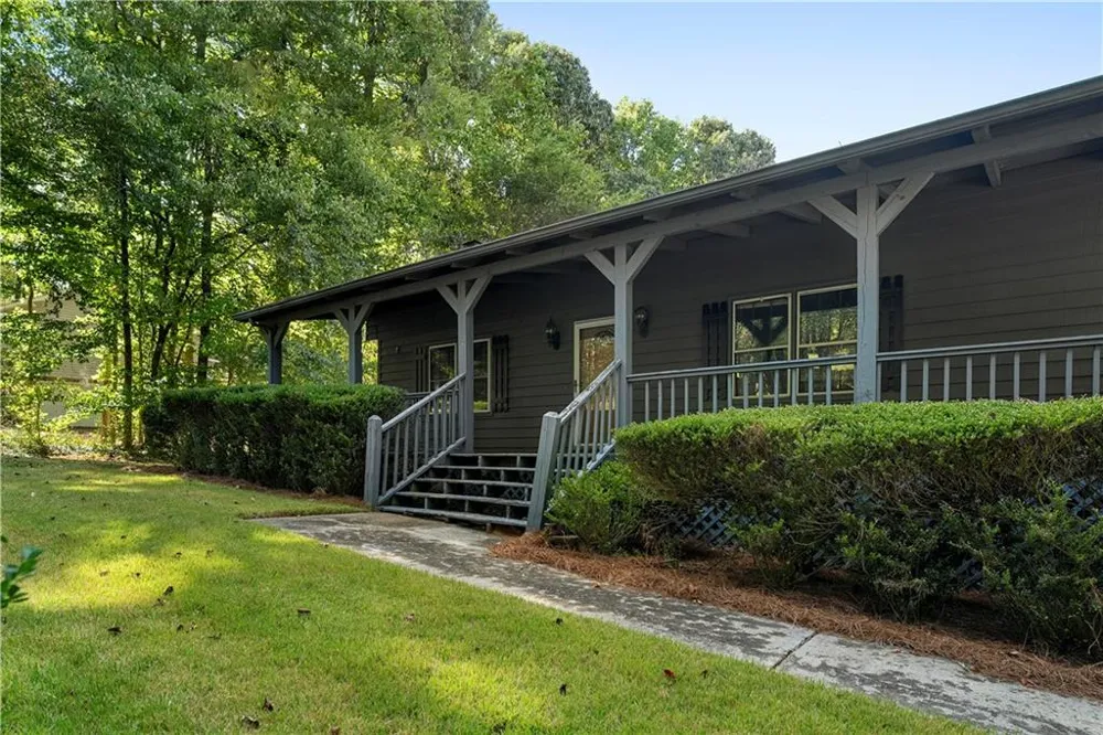 229 Holly Creek Way Woodstock, GA 30188