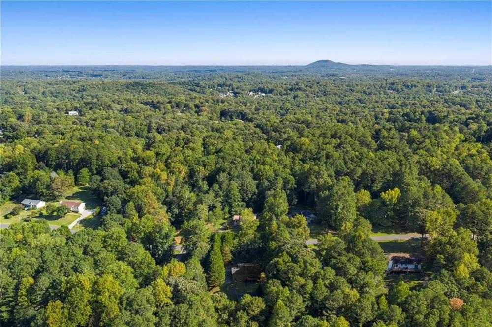 229 Holly Creek Way Woodstock, GA 30188