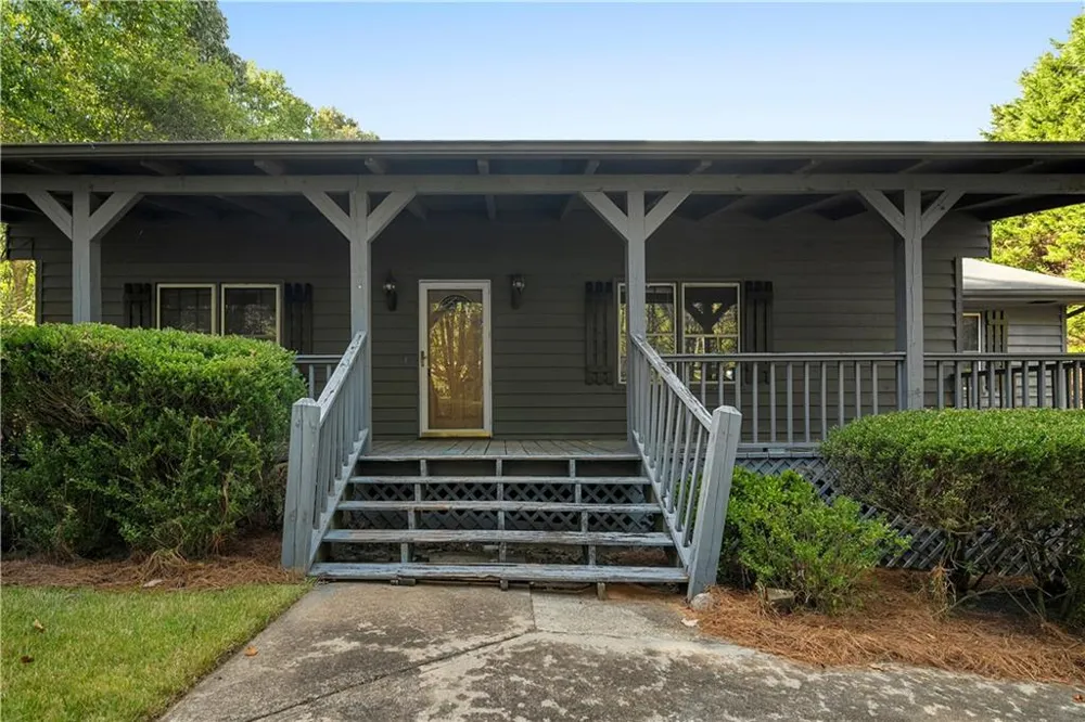229 Holly Creek Way Woodstock, GA 30188