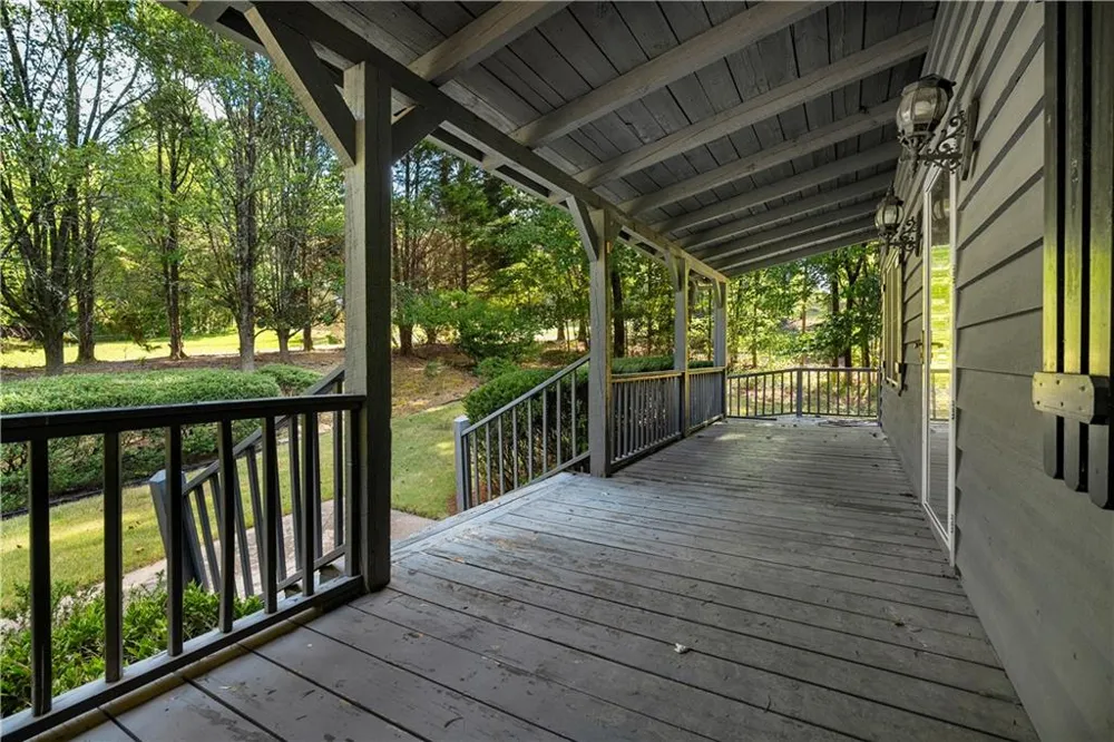 229 Holly Creek Way Woodstock, GA 30188