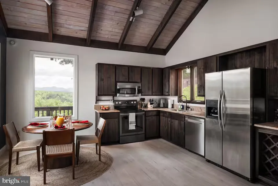 163 RACCOON ROAD Basye, VA 22810