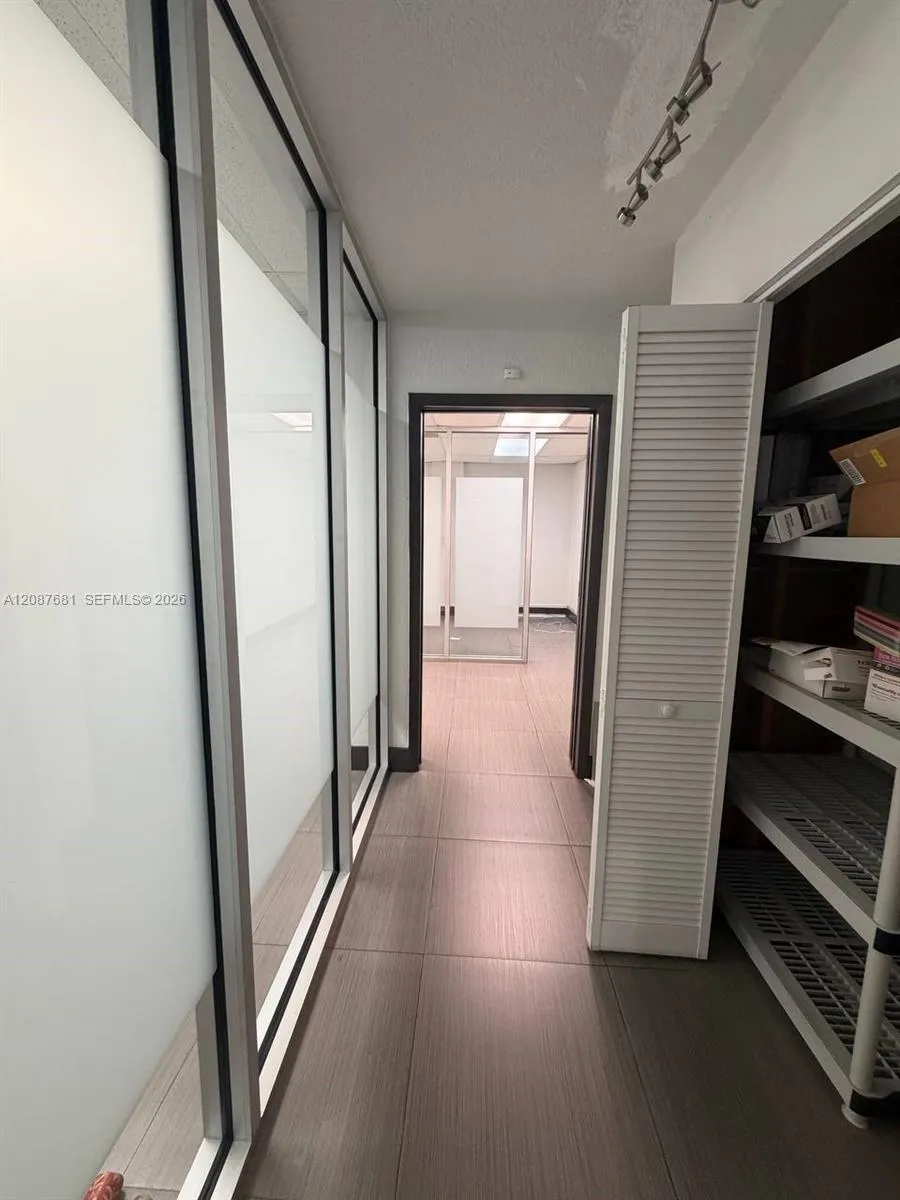 10850 NW 27th St Doral, FL 33172