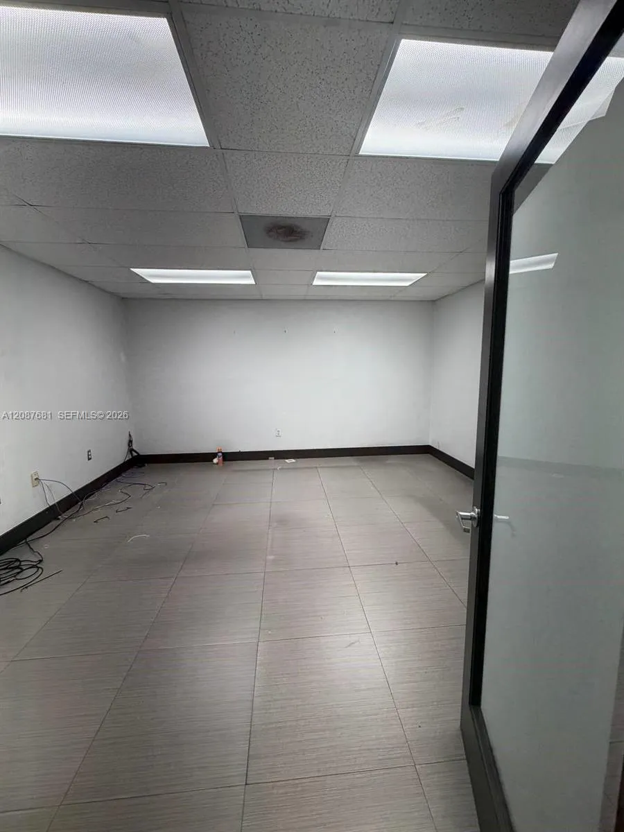 10850 NW 27th St Doral, FL 33172