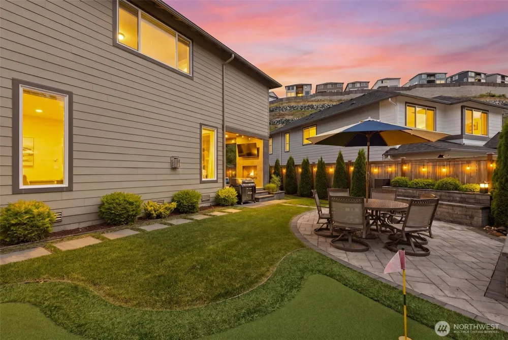 2707 162nd Avenue Ct E Lake Tapps, WA 98391