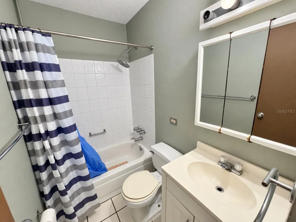 302 COND. TURABO CLUSTERS #AD Caguas, PR 00727