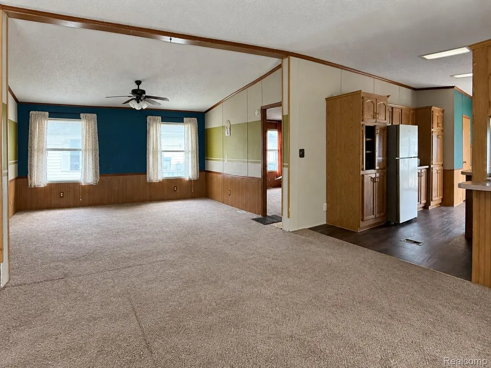 24654 Deer Creek Drive Flat Rock City, MI 48134