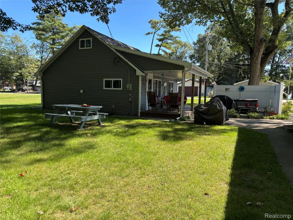 3861 E Michigan Avenue Sims Township, MI 48703