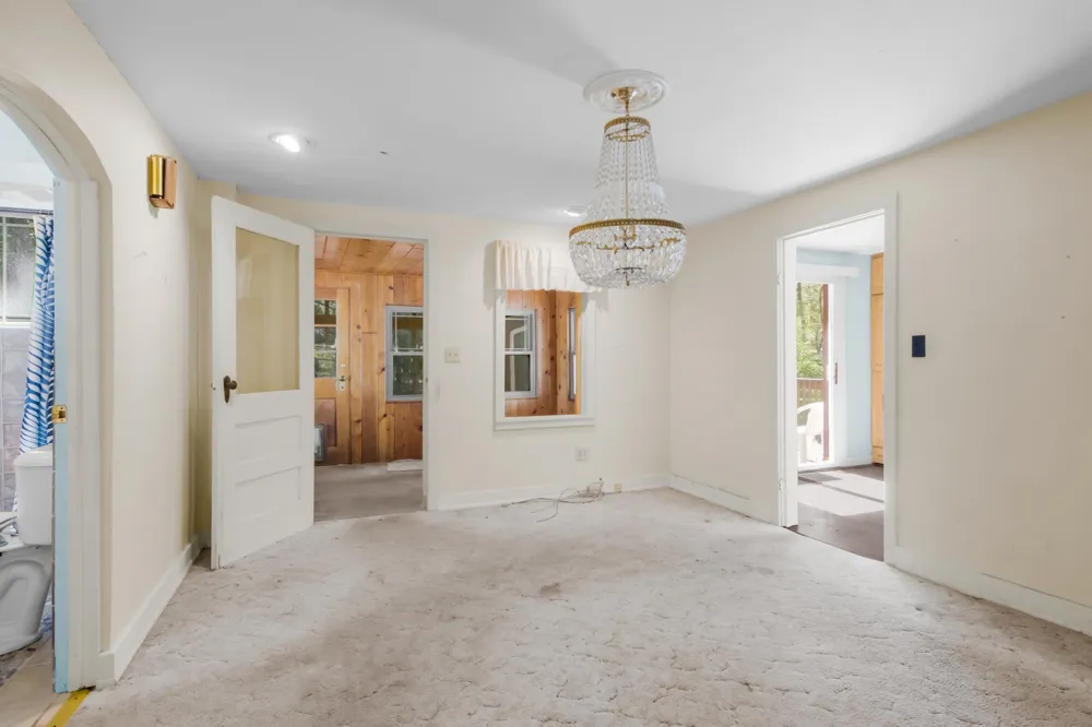 18529 Mission Peninsula Township, MI 49686