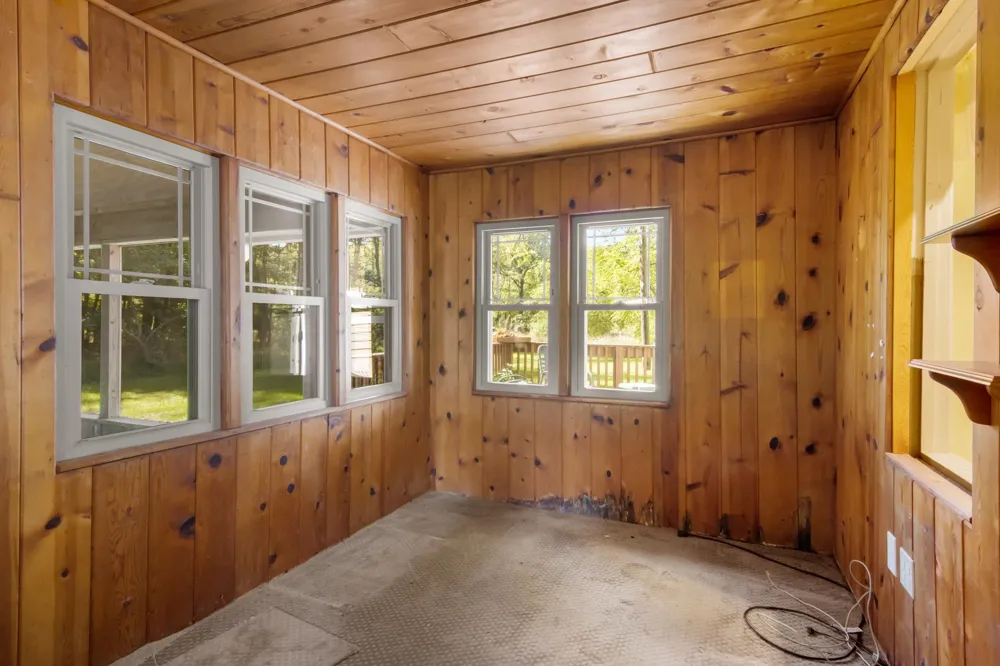 18529 Mission Peninsula Township, MI 49686
