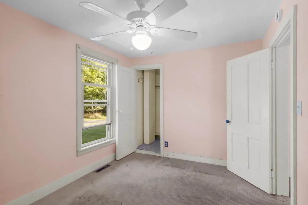 18529 Mission Peninsula Township, MI 49686