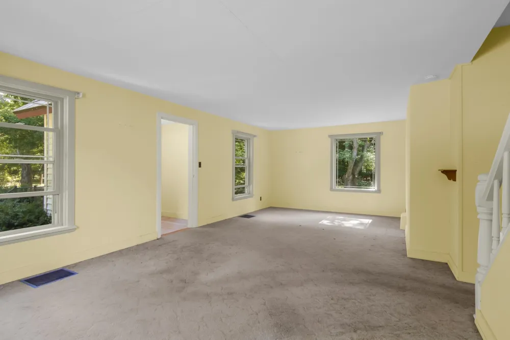18529 Mission Peninsula Township, MI 49686