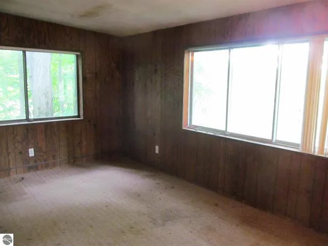 22484 90th Avenue Highland Township, MI 49665