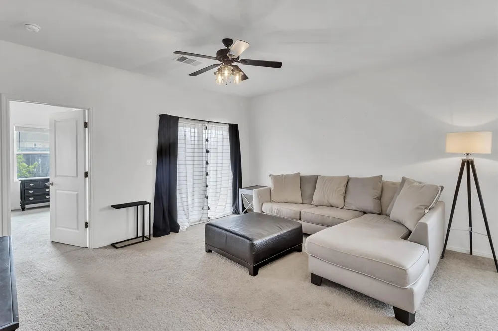 13505 Arthur Vandenburg Way Manor, TX 78653