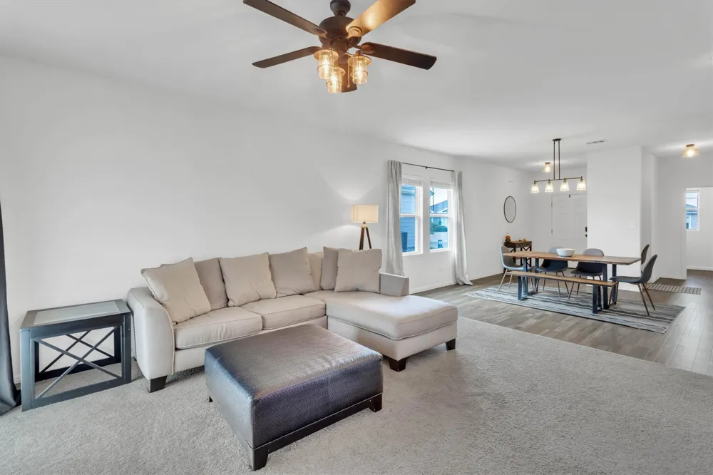 13505 Arthur Vandenburg Way Manor, TX 78653