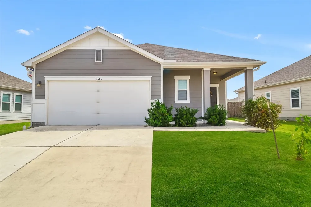 13505 Arthur Vandenburg Way Manor, TX 78653