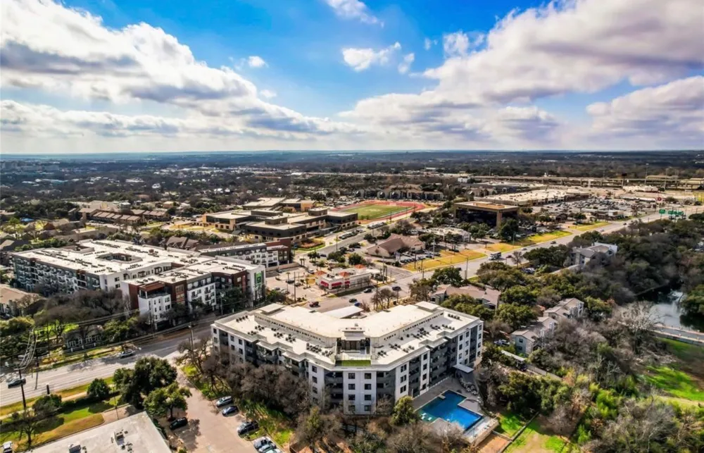 3600 S Lamar Boulevard #215 Austin, TX 78704