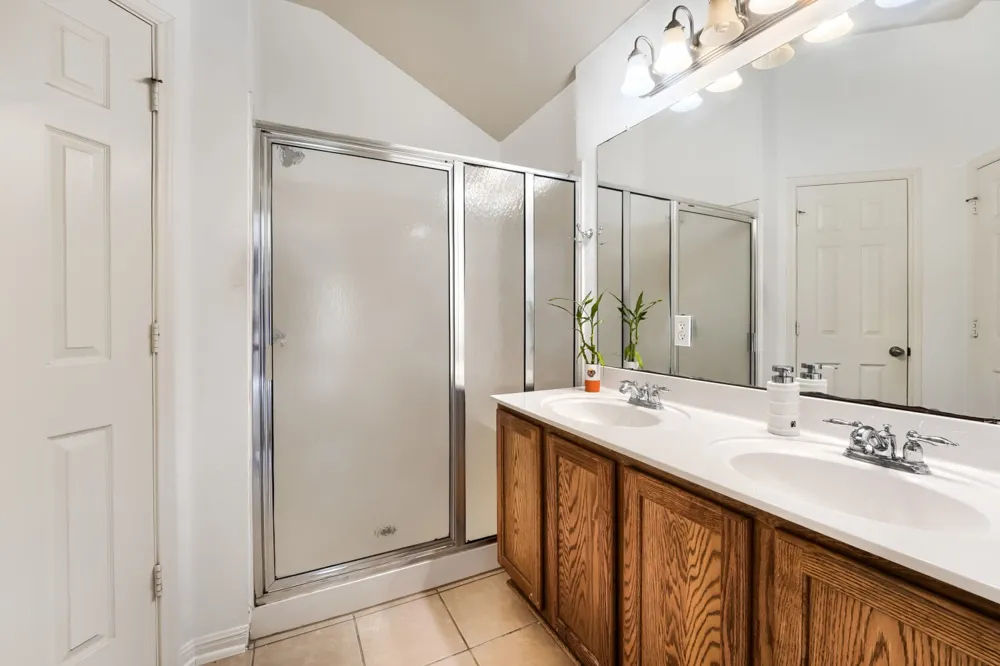 19009 Leigh Lane Pflugerville, TX 78660