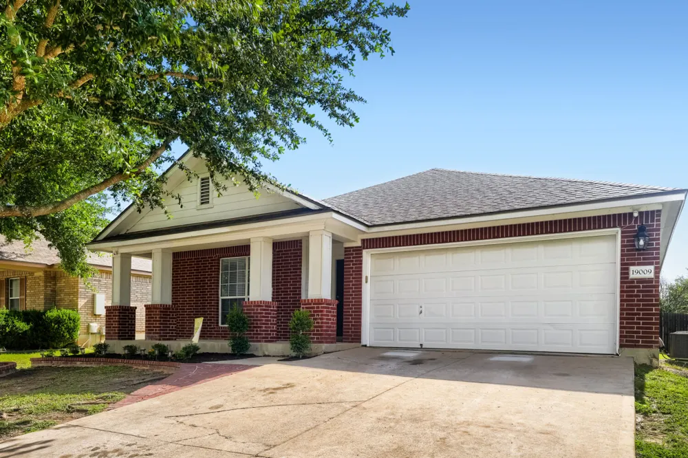 19009 Leigh Lane Pflugerville, TX 78660
