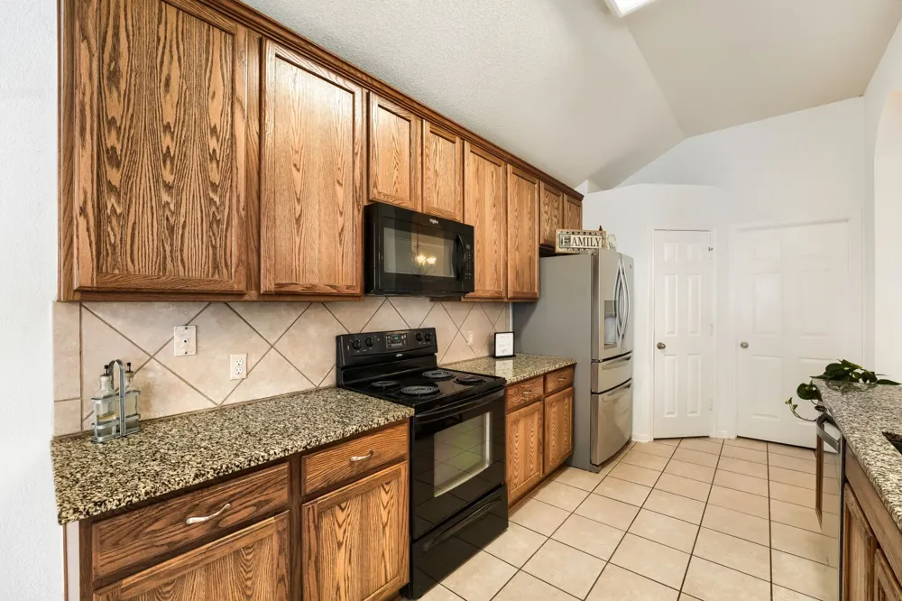 19009 Leigh Lane Pflugerville, TX 78660