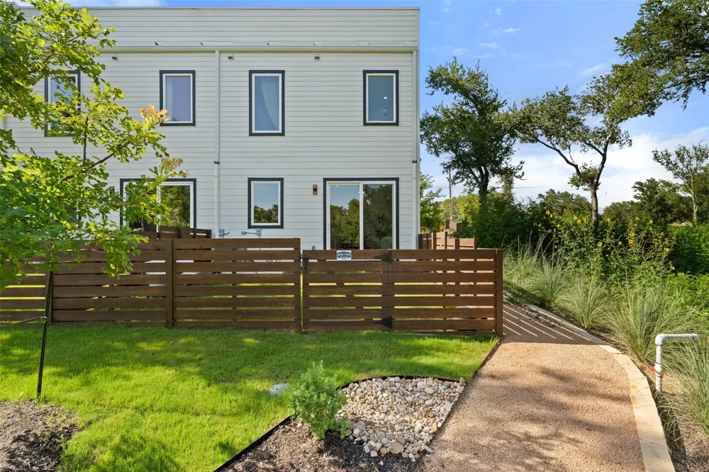 5201 E E. MLK Jr Boulevard #6106 Austin, TX 78721