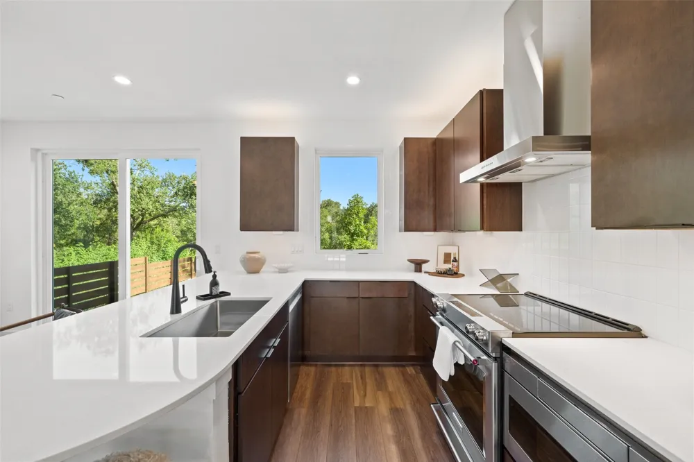 5201 E E. MLK Jr Boulevard #6106 Austin, TX 78721