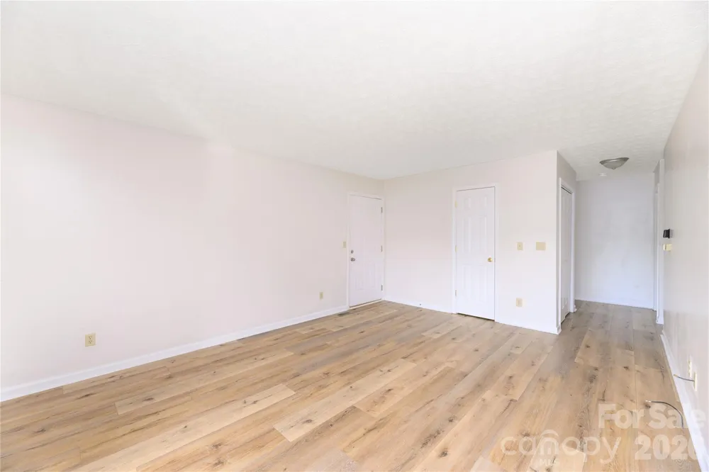 82 Nazarene Way Waynesville, NC 28785