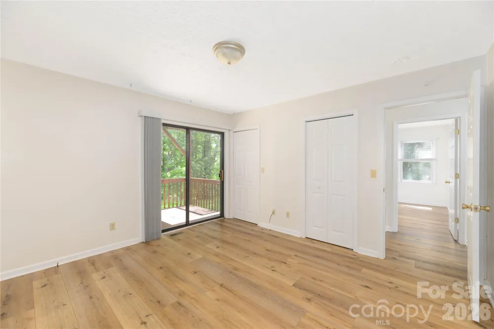 82 Nazarene Way Waynesville, NC 28785