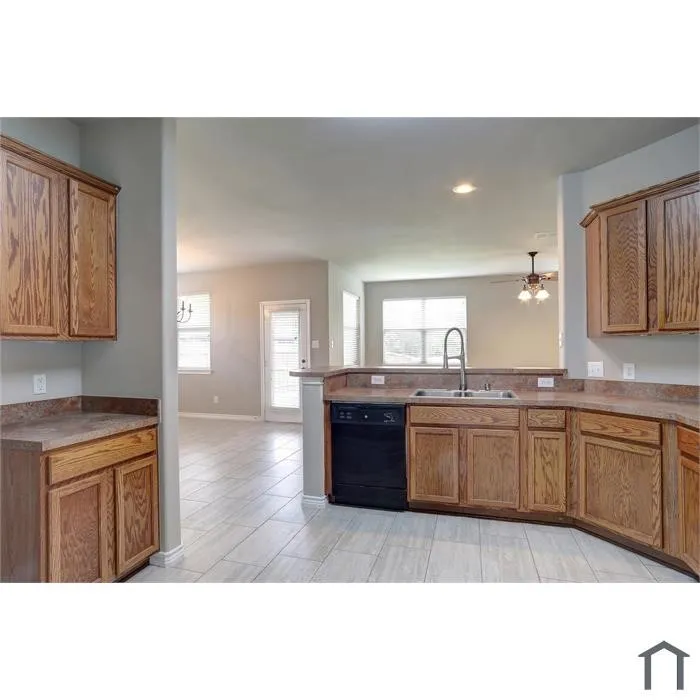 1709 Duck Cove Drive Aubrey, TX 76227