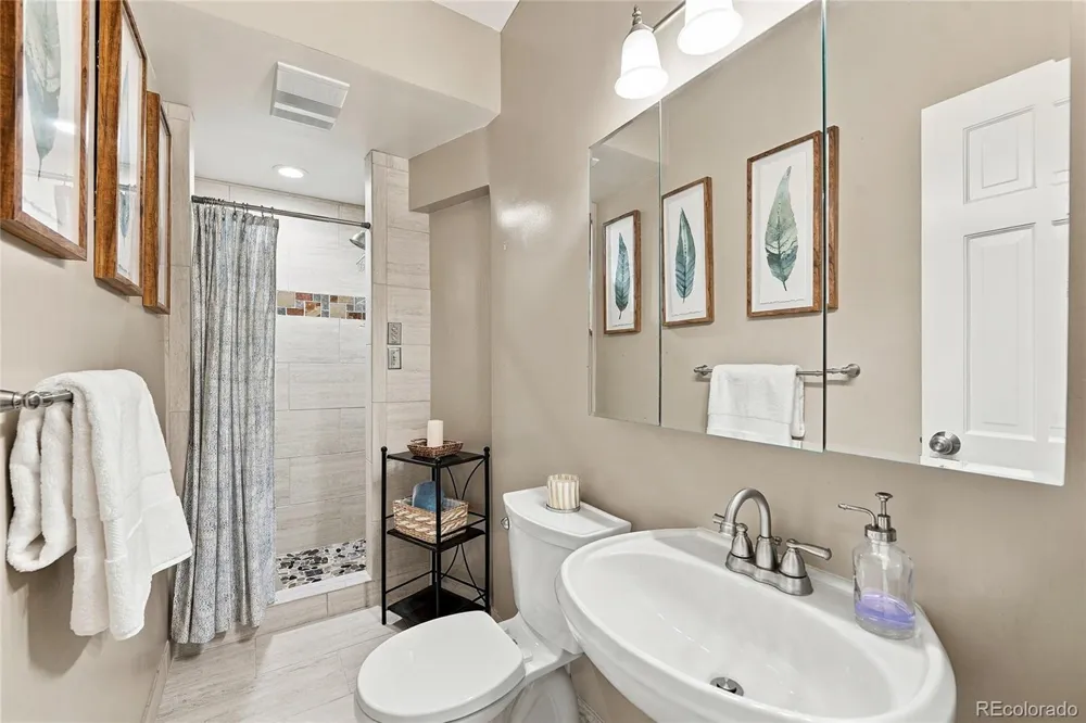 804 W Shepperd Avenue Littleton, CO 80120
