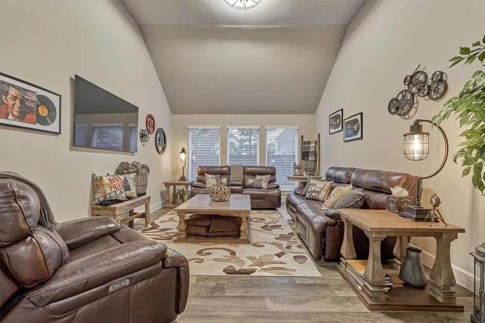 305 Pewter Sky Drive Montgomery, TX 77316