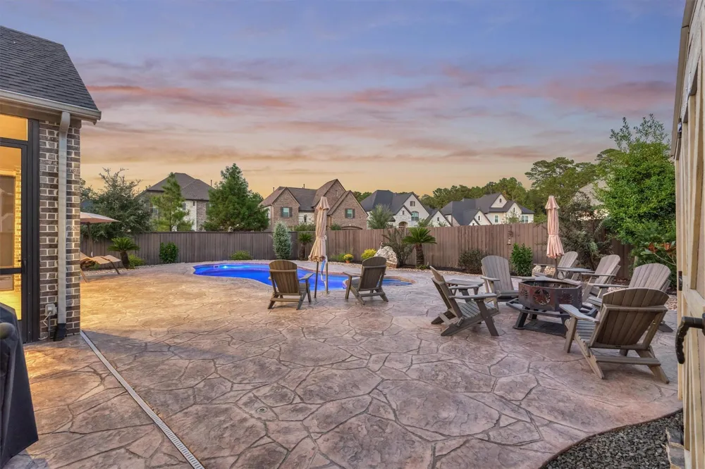 305 Pewter Sky Drive Montgomery, TX 77316