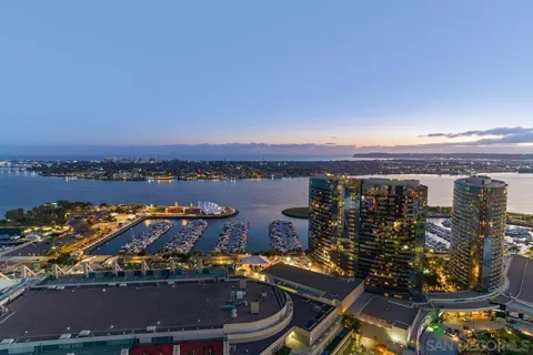 100 Harbor Dr #3504