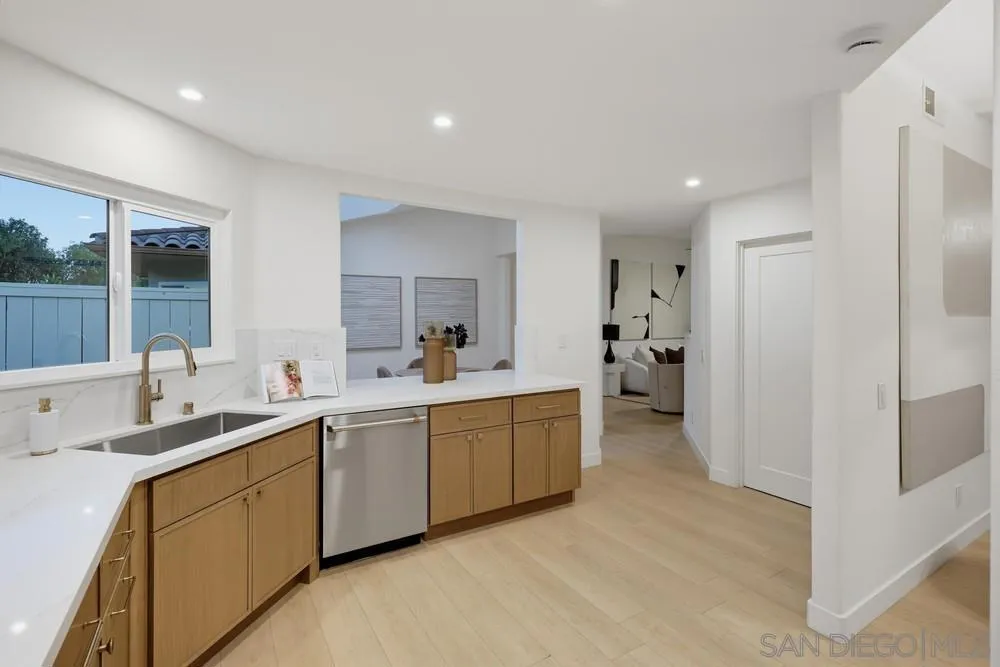 1465 Caminito Solidago La Jolla, CA 92037
