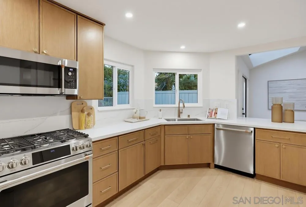 1465 Caminito Solidago La Jolla, CA 92037