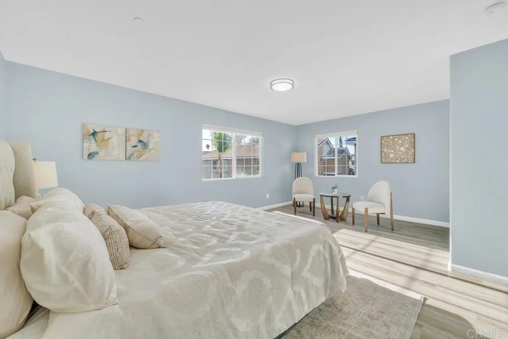 467 Calle Elagante Vista, CA 92083