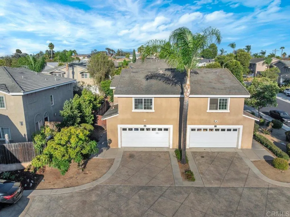 467 Calle Elagante Vista, CA 92083