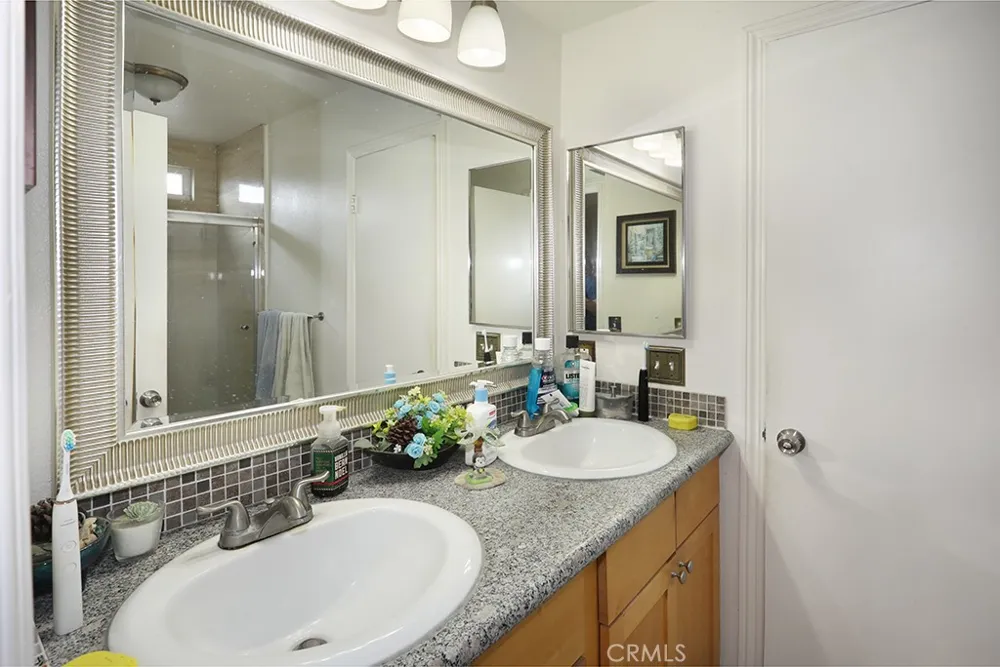 7912 2nd #6 Stanton, CA 90680